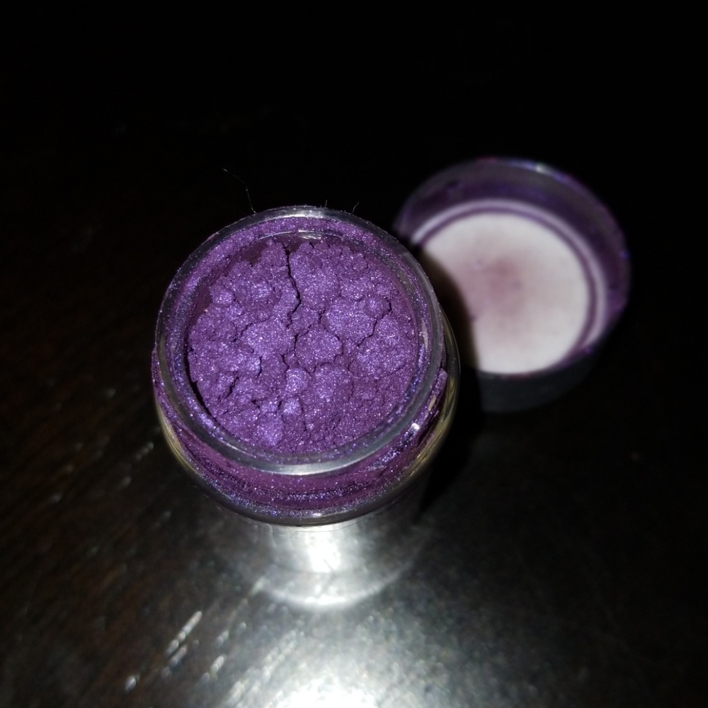 MAC PIGMENT - Picture 2 of 3